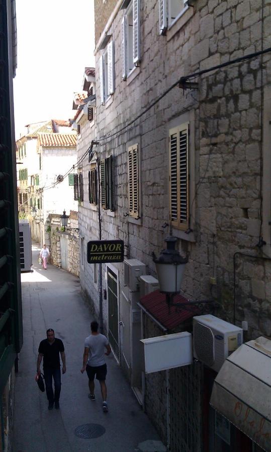 Adagio Theatre Apartment Split Quarto foto
